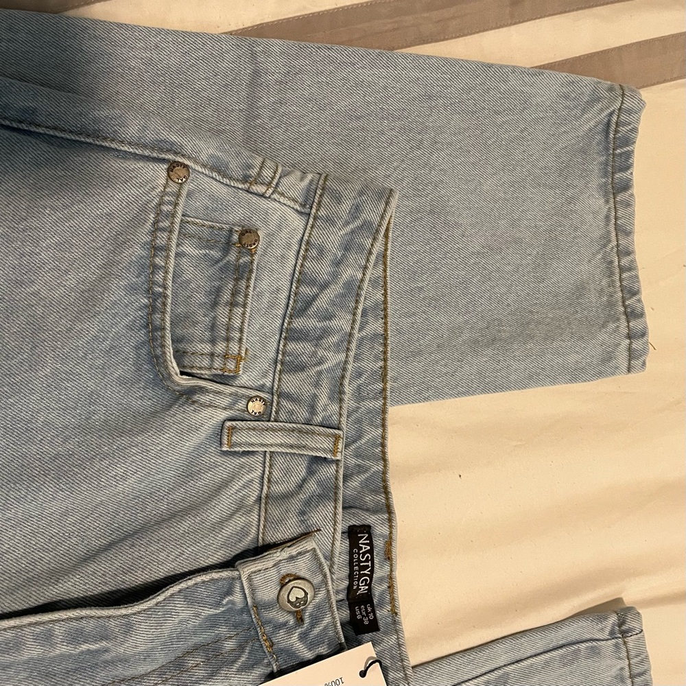 NASTY GAL Organic Cotton Mom Jean - Picture 8 of 14